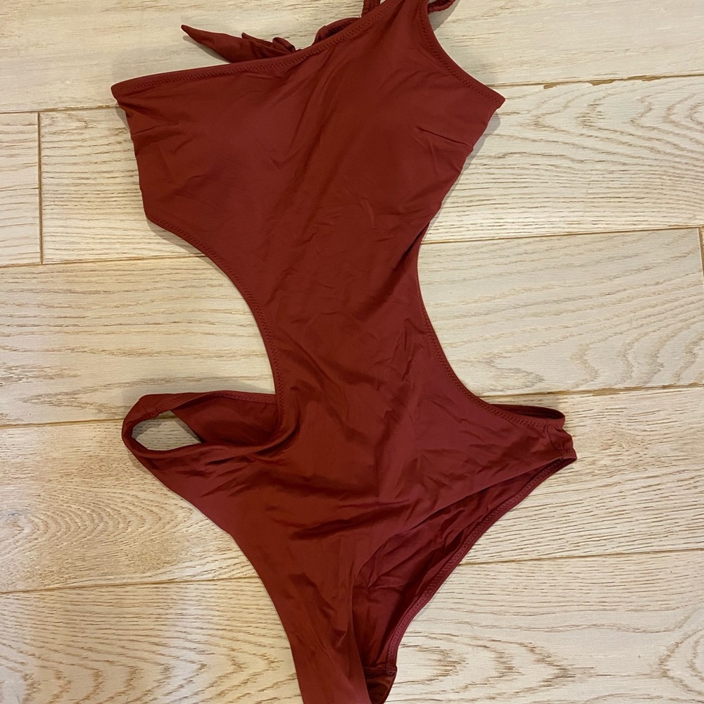 Oysha monokini in red